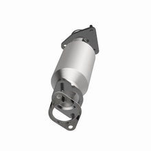 Load image into Gallery viewer, Magnaflow Catalytic Converter Direct Fit Magnaflow 05-06 Nissan Pathfinder 4.0L Direct Fit Converter
