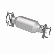Load image into Gallery viewer, Magnaflow Catalytic Converter Direct Fit Magnaflow 05-06 Nissan Pathfinder 4.0L Direct Fit Converter
