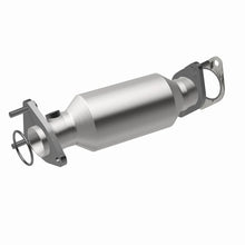 Load image into Gallery viewer, Magnaflow Catalytic Converter Direct Fit Magnaflow 05-06 Nissan Pathfinder 4.0L Direct Fit Converter
