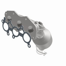 Load image into Gallery viewer, Magnaflow Catalytic Converter Direct Fit Magnaflow 05-07 Toyota Avalon 3.5L Direct Fit Converter
