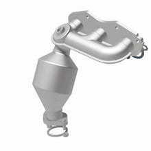 Load image into Gallery viewer, Magnaflow Catalytic Converter Direct Fit Magnaflow 05-07 Toyota Avalon 3.5L Direct Fit Converter
