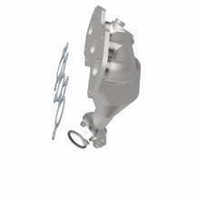 Load image into Gallery viewer, Magnaflow Catalytic Converter Direct Fit Magnaflow 05-07 Toyota Avalon 3.5L Direct Fit Converter
