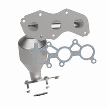 Load image into Gallery viewer, Magnaflow Catalytic Converter Direct Fit Magnaflow 05-07 Toyota Avalon 3.5L Direct Fit Converter

