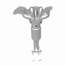 Load image into Gallery viewer, Magnaflow Catalytic Converter Direct Fit Magnaflow 05-08 Ford Escape 2.3L Direct Fit Converter
