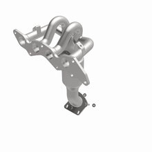 Load image into Gallery viewer, Magnaflow Catalytic Converter Direct Fit Magnaflow 05-08 Ford Escape 2.3L Direct Fit Converter
