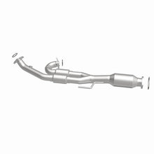 Load image into Gallery viewer, Magnaflow Catalytic Converter Direct Fit Magnaflow 05-08 Nissan Maxima 3.5L Direct Fit Converter
