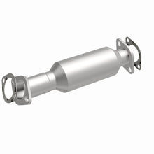 Load image into Gallery viewer, Magnaflow Catalytic Converter Direct Fit Magnaflow 06-08 Hyundai Sonata 2.4L Direct Fit Converter
