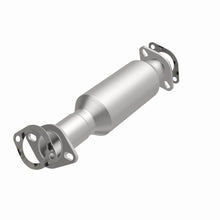Load image into Gallery viewer, Magnaflow Catalytic Converter Direct Fit Magnaflow 06-08 Hyundai Sonata 2.4L Direct Fit Converter
