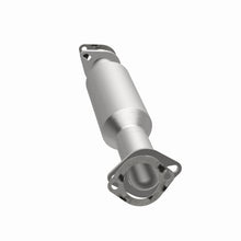 Load image into Gallery viewer, Magnaflow Catalytic Converter Direct Fit Magnaflow 06-08 Hyundai Sonata 2.4L Direct Fit Converter
