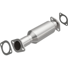 Load image into Gallery viewer, Magnaflow Catalytic Converter Direct Fit Magnaflow 06-08 Hyundai Sonata 2.4L Direct Fit Converter

