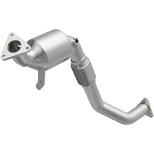 Load image into Gallery viewer, Magnaflow Catalytic Converter Direct Fit Magnaflow 07-08 Audi Q7 3.6L Direct Fit Converter
