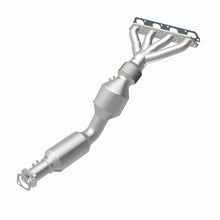 Load image into Gallery viewer, Magnaflow Catalytic Converter Direct Fit Magnaflow 07-08 Mini Cooper 1.6L Direct Fit Catalytic Converter
