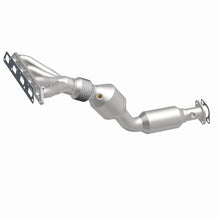 Load image into Gallery viewer, Magnaflow Catalytic Converter Direct Fit Magnaflow 07-08 Mini Cooper 1.6L Direct Fit Catalytic Converter
