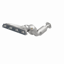 Load image into Gallery viewer, Magnaflow Catalytic Converter Direct Fit Magnaflow 07-08 Mini Cooper 1.6L Direct Fit Catalytic Converter
