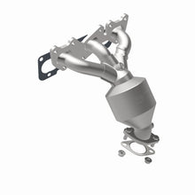 Load image into Gallery viewer, Magnaflow Catalytic Converter Direct Fit Magnaflow 07-09 Hyundai Santa Fe 3.3L Direct Fit Converter

