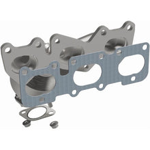 Load image into Gallery viewer, Magnaflow Catalytic Converter Direct Fit Magnaflow 07-09 Hyundai Santa Fe 3.3L Direct Fit Converter
