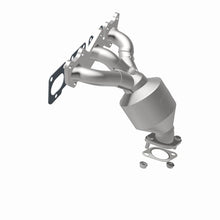 Load image into Gallery viewer, Magnaflow Catalytic Converter Direct Fit Magnaflow 07-09 Hyundai Santa Fe 3.3L Direct Fit Converter
