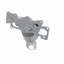 Load image into Gallery viewer, Magnaflow Catalytic Converter Direct Fit Magnaflow 07-09 Hyundai Santa Fe 3.3L Direct Fit Converter
