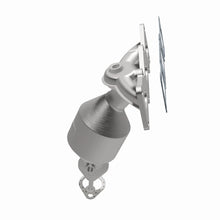Load image into Gallery viewer, Magnaflow Catalytic Converter Direct Fit Magnaflow 07-09 Hyundai Santa Fe 3.3L Direct Fit Converter
