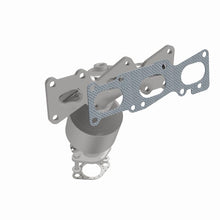 Load image into Gallery viewer, Magnaflow Catalytic Converter Direct Fit Magnaflow 07-09 Hyundai Santa Fe 3.3L Direct Fit Converter
