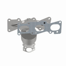 Load image into Gallery viewer, Magnaflow Catalytic Converter Direct Fit Magnaflow 07-09 Hyundai Santa Fe 3.3L Direct Fit Converter
