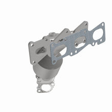 Load image into Gallery viewer, Magnaflow Catalytic Converter Direct Fit Magnaflow 07-09 Hyundai Santa Fe 3.3L Direct Fit Converter
