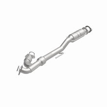 Load image into Gallery viewer, Magnaflow Catalytic Converter Direct Fit Magnaflow 07-09 Nissan Altima 3.5L Direct Fit Converter
