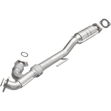 Load image into Gallery viewer, Magnaflow Catalytic Converter Direct Fit Magnaflow 07-09 Nissan Altima 3.5L Direct Fit Converter
