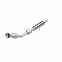 Load image into Gallery viewer, Magnaflow Catalytic Converter Direct Fit Magnaflow 07-11 Toyota Yaris 1.5L Direct Fit Converter

