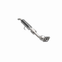 Load image into Gallery viewer, Magnaflow Catalytic Converter Direct Fit Magnaflow 07-11 Toyota Yaris 1.5L Direct Fit Converter
