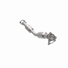 Load image into Gallery viewer, Magnaflow Catalytic Converter Direct Fit Magnaflow 08-11 Chevrolet HHR 2.2L Direct Fit Converter
