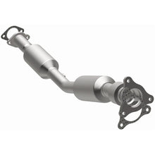Load image into Gallery viewer, Magnaflow Catalytic Converter Direct Fit Magnaflow 08-11 Chevrolet HHR 2.2L Direct Fit Converter
