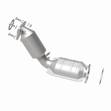 Load image into Gallery viewer, Magnaflow Catalytic Converter Direct Fit Magnaflow 09-12 Infiniti FX35 3.5L Direct Fit Converter
