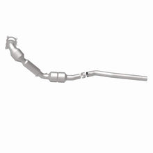 Load image into Gallery viewer, Magnaflow Catalytic Converter Direct Fit Magnaflow 09-13 Volkswagen Tiguan 2.0L Direct Fit Converter
