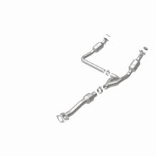 Load image into Gallery viewer, Magnaflow Catalytic Converter Direct Fit Magnaflow 09-14 Chevrolet Express 1500 4.3L Direct Fit Converter
