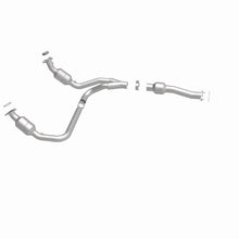Load image into Gallery viewer, Magnaflow Catalytic Converter Direct Fit Magnaflow 09-14 Chevrolet Express 1500 4.3L Direct Fit Converter
