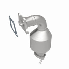 Load image into Gallery viewer, Magnaflow Catalytic Converter Direct Fit Magnaflow 10-11 Chevrolet Equinox 3.0L Direct Fit Converter
