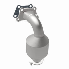 Load image into Gallery viewer, Magnaflow Catalytic Converter Direct Fit Magnaflow 10-11 Chevrolet Equinox 3.0L Direct Fit Converter
