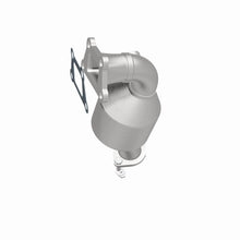 Load image into Gallery viewer, Magnaflow Catalytic Converter Direct Fit MagnaFlow 10-12 Chevrolet Equinox 3.0L  DF Converter

