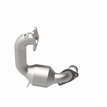 Load image into Gallery viewer, Magnaflow Catalytic Converter Direct Fit Magnaflow 11-13 Nissan Juke 1.6L Direct Fit Converter
