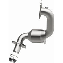 Load image into Gallery viewer, Magnaflow Catalytic Converter Direct Fit Magnaflow 11-13 Nissan Juke 1.6L Direct Fit Converter
