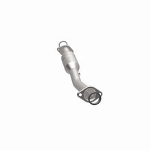 Load image into Gallery viewer, Magnaflow Catalytic Converter Direct Fit Magnaflow 11-13 Nissan Juke 1.6L Direct Fit Converter
