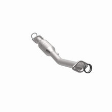 Load image into Gallery viewer, Magnaflow Catalytic Converter Direct Fit Magnaflow 11-13 Nissan Juke 1.6L Direct Fit Converter
