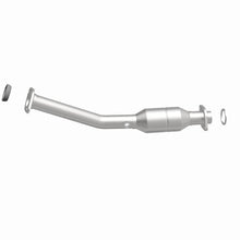 Load image into Gallery viewer, Magnaflow Catalytic Converter Direct Fit Magnaflow 11-13 Nissan Juke 1.6L Direct Fit Converter
