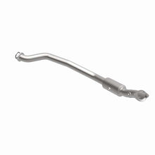 Load image into Gallery viewer, Magnaflow Catalytic Converter Direct Fit Magnaflow 12-17 Dodge Durango / 13-17 Jeep Grand Cherokee Direct Fit CARB Compliant Converter

