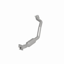Load image into Gallery viewer, Magnaflow Catalytic Converter Direct Fit Magnaflow 12-17 Dodge Durango / 13-17 Jeep Grand Cherokee Direct Fit CARB Compliant Converter
