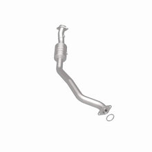 Load image into Gallery viewer, Magnaflow Catalytic Converter Direct Fit Magnaflow 12-17 Dodge Durango / 13-17 Jeep Grand Cherokee Direct Fit CARB Compliant Converter
