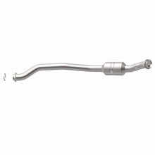 Load image into Gallery viewer, Magnaflow Catalytic Converter Direct Fit Magnaflow 12-17 Dodge Durango / 13-17 Jeep Grand Cherokee Direct Fit CARB Compliant Converter
