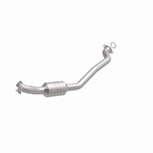 Load image into Gallery viewer, Magnaflow Catalytic Converter Direct Fit Magnaflow 12-17 Dodge Durango / 13-17 Jeep Grand Cherokee Direct Fit CARB Compliant Converter
