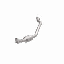 Load image into Gallery viewer, Magnaflow Catalytic Converter Direct Fit Magnaflow 12-17 Dodge Durango / 13-17 Jeep Grand Cherokee Direct Fit CARB Compliant Converter
